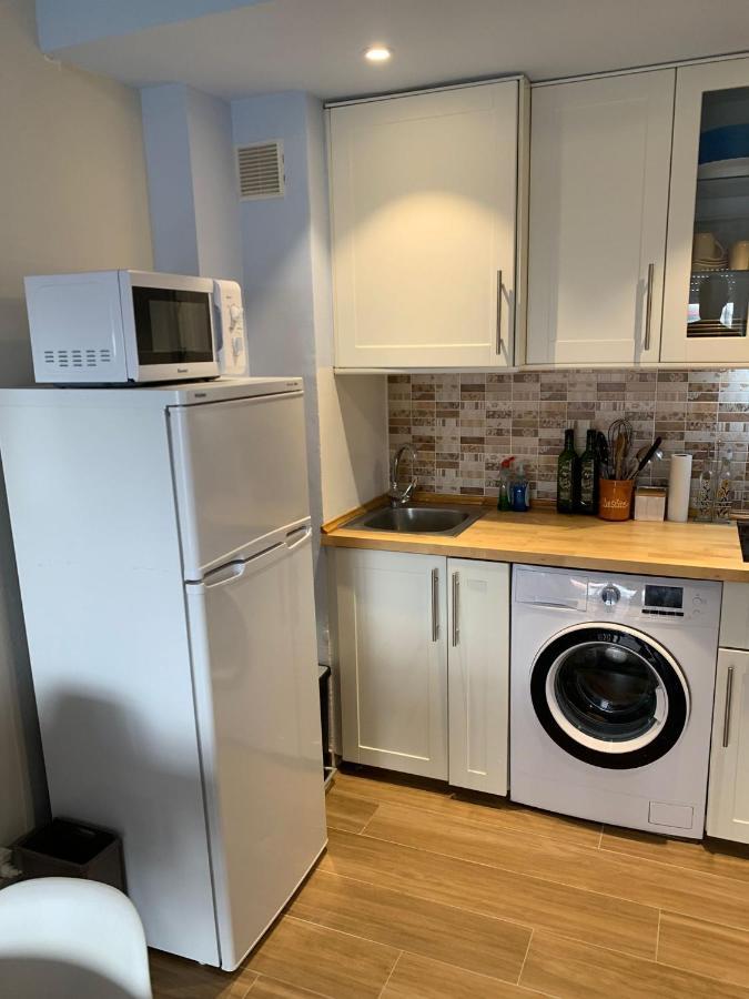 Cosy Apartment In L Escala, 7 Mins Walk To The Closest Beach, Riells L' Escala エクステリア 写真