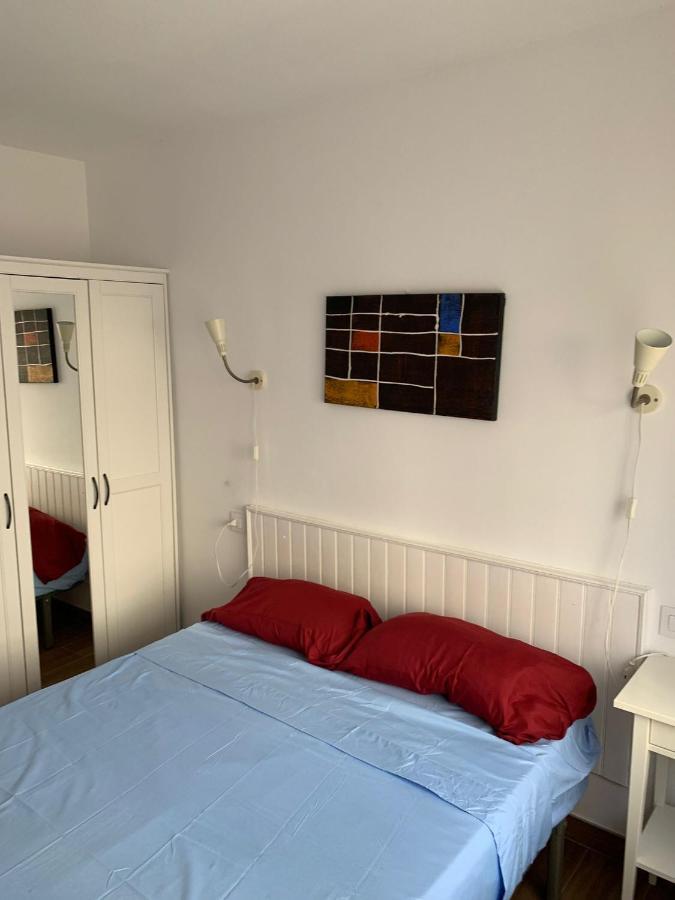 Cosy Apartment In L Escala, 7 Mins Walk To The Closest Beach, Riells L' Escala エクステリア 写真